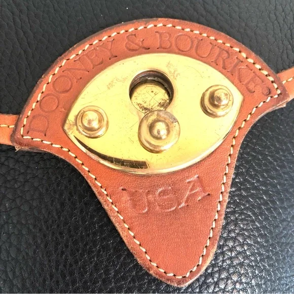 Vtg DOONEY & BOURKE All Weather Black Leather Crossbody Purse - Picture 2 of 15